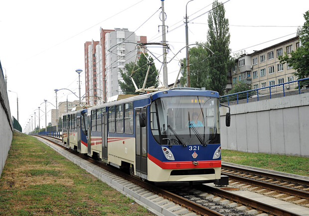 Стоимость семи трамвайных вагонов составляет приблизительно 35 миллионов гривен. Фото: Александр Конов, transpfoto.ru