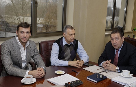 Шевченко переговорил с ФФУ о своем назначении. фото Павла Кубанова