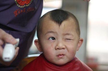 Постричься в парикмахерской может любой желающий. Фото NewsInPhoto.ru