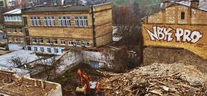 Церковь снесла дом в центре под свой новый 