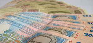 Суровые донецкие коммунальщики взламывают квартиры должников автогеном и ломами