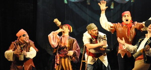 Сокровища и пираты: киевским детям показали мюзикл 