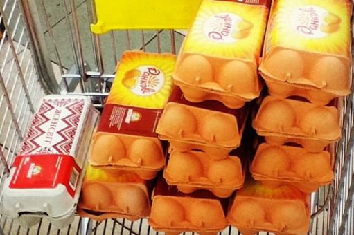 Новость - События - В киевском супермаркете торгуют просроченными яйцами