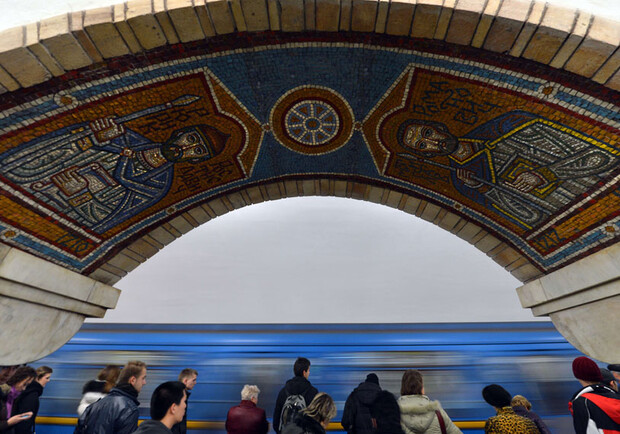 Новость - Транспорт и инфраструктура - "Золотые ворота" признали одной из красивейших станций в Европе