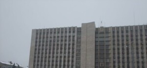 Приезд ВИП-персоны взбудоражил Донецк - ГАИшники сидят под каждым кустом