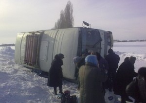 Новость - События - Автобус c пассажирами, следовавший в Киев, перевернулся