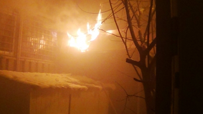 Новость - События - Ночью в Киеве горели здания на КПИ и Трухановом острове