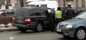 Омельченко устроил ДТП на Арсенальной