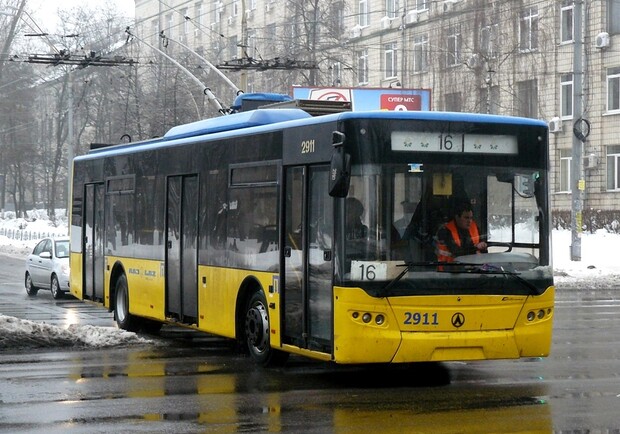 Новость - Транспорт и инфраструктура - Почему киевские троллейбусы так громко пищат при торможении