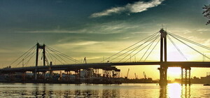 Депутаты проголосовали за снос моста на Рыбальский