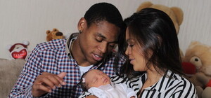 Адриано организовал фотосессию для новорожденной дочки