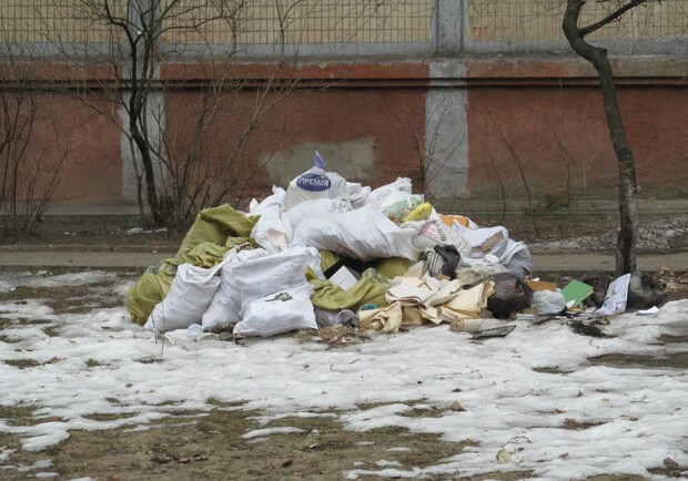 В Киеве ожидается мусорный паводок. Фото: flackelf.livejournal.com