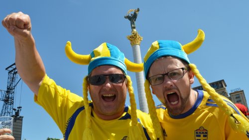 Шведские болельщики навсегда останутся в сердцах украинцев. Фото: sport-express.ua