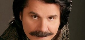 Зибров, Попов и хипстеры. Зачем киевляне носят усы