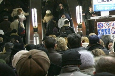 В Киевском метро образовалась давка. Фото: segodnya.ua