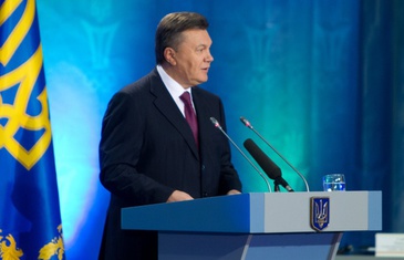 Виктор Янукович во время "Диалога со страной". Фото: forbes.ua