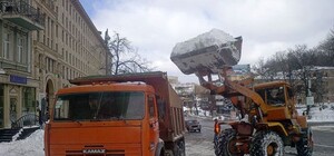 Куда девают снег с киевских дорог