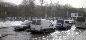 Борщаговку подтопила талая вода