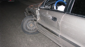 Автомобилю вырвало колесо. Фото: bagnet.org