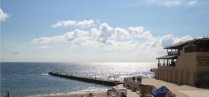 Одесская мэрия: нечистоты выбросили в море, чтобы не затопило Фонтан и Аркадию