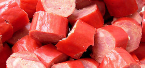 Харьковские мясокомбинаты продавали людям 