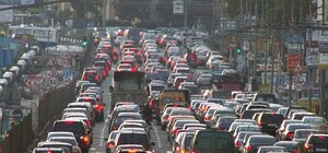 На выезде из Киева образовался многокилометровый затор