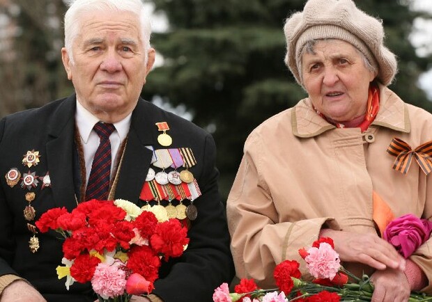 Ветераны получили конфеты и печенье. Фото: 4tololo.ru