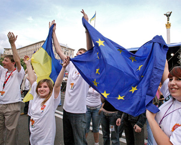 Киевляне отпразднуют традиционный День Европы. Фото: podrobnosti.ua
