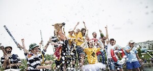 Flugtag 2013 Kiev: ко дну шли самолеты, части тела и огромный шприц