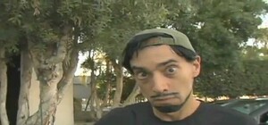 Уличная магия в Крыму: молодежь снимает шоу иллюзионистов