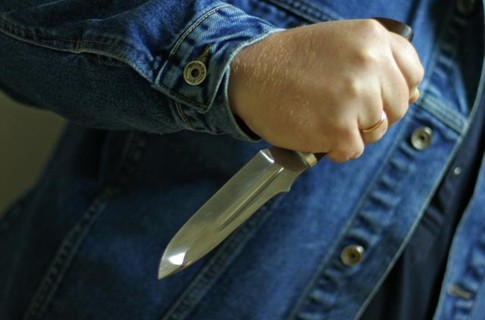 Девушку удерживали трое преступников с ножами.
Фото: 5week.ru 
