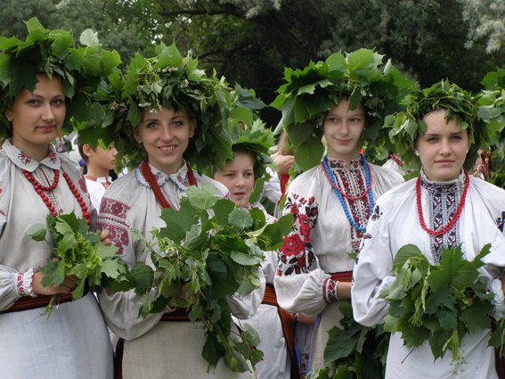 Новость - Досуг и еда - Народ приглашают отгулять зеленые праздники и Троицу в Пирогово