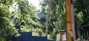 Незаконное строительство в Голосеевском парке может вызвать оползень