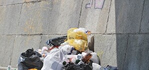 Столичные пляжи тонут в мусоре