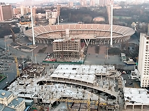 Олимпийский ремонтируют уже давно.
Фото с сайта kp.ua