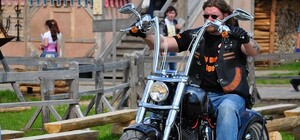 Отдыхай как байкер: киевлян приглашают провести время в компании мотоциклистов и их 