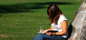 Табачник разрешил крымским вузам начинать учебный год в октябре