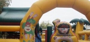 Луганск заполонили надувные батуты