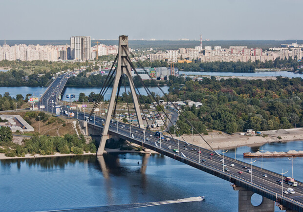 В Киеве перекроют Московский мост. Фото: dedmaxopka.livejournal.com
