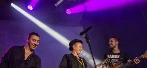 В Днепропетровске отыграла Диана Арбенина с 