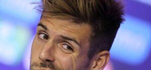 На скользкую дорожку: Велозу нравится отдыхать в любимом клубе Милевского