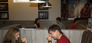 Луганчане испытали на себе киношные экспресс-свидания