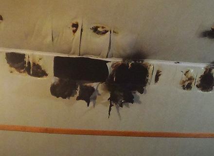 Сначала вспыхнул тент на крыше кафе. Фото: kyiv.mns.gov.ua