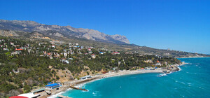 Пляжи Алупки: Лазурный берег, Лягушка, Черный бугор и Купальни Воронцова