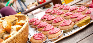 Как бабушки воевали за капкейки и маффины - киевляне отметили День ресторанов