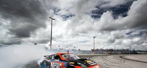 Крутые виражи и запах резины: на автодроме 