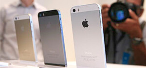 iPhone 5s удивил мир, а iCom – крымчан