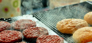 Аппетитный фоторепортаж: что ели и пили киевляне на Фестивале уличной еды