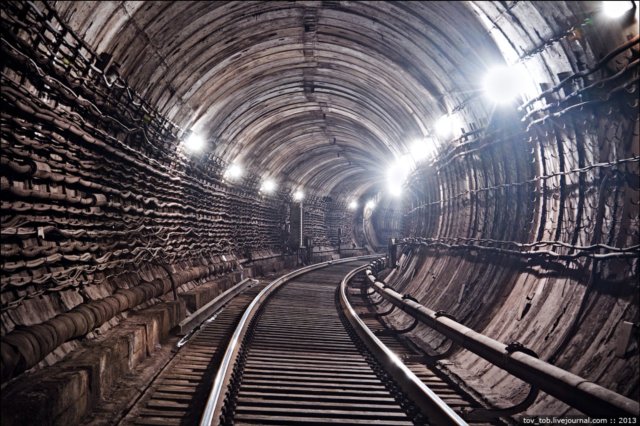 Новость - Транспорт и инфраструктура - Путешествуем по заброшенным тоннелям столичного метро