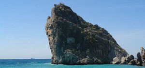 В Крыму турист разбился, ныряя со скалы Дива с 50-метровой высоты